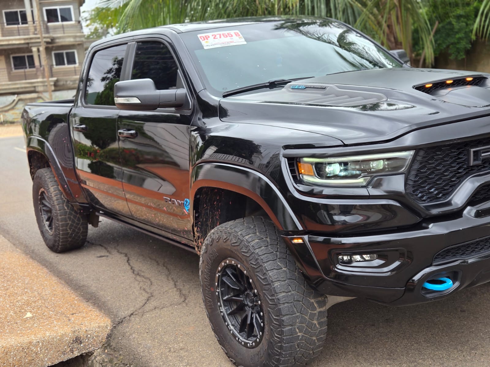 
								2023 RAM 1500 TRX – Black full									