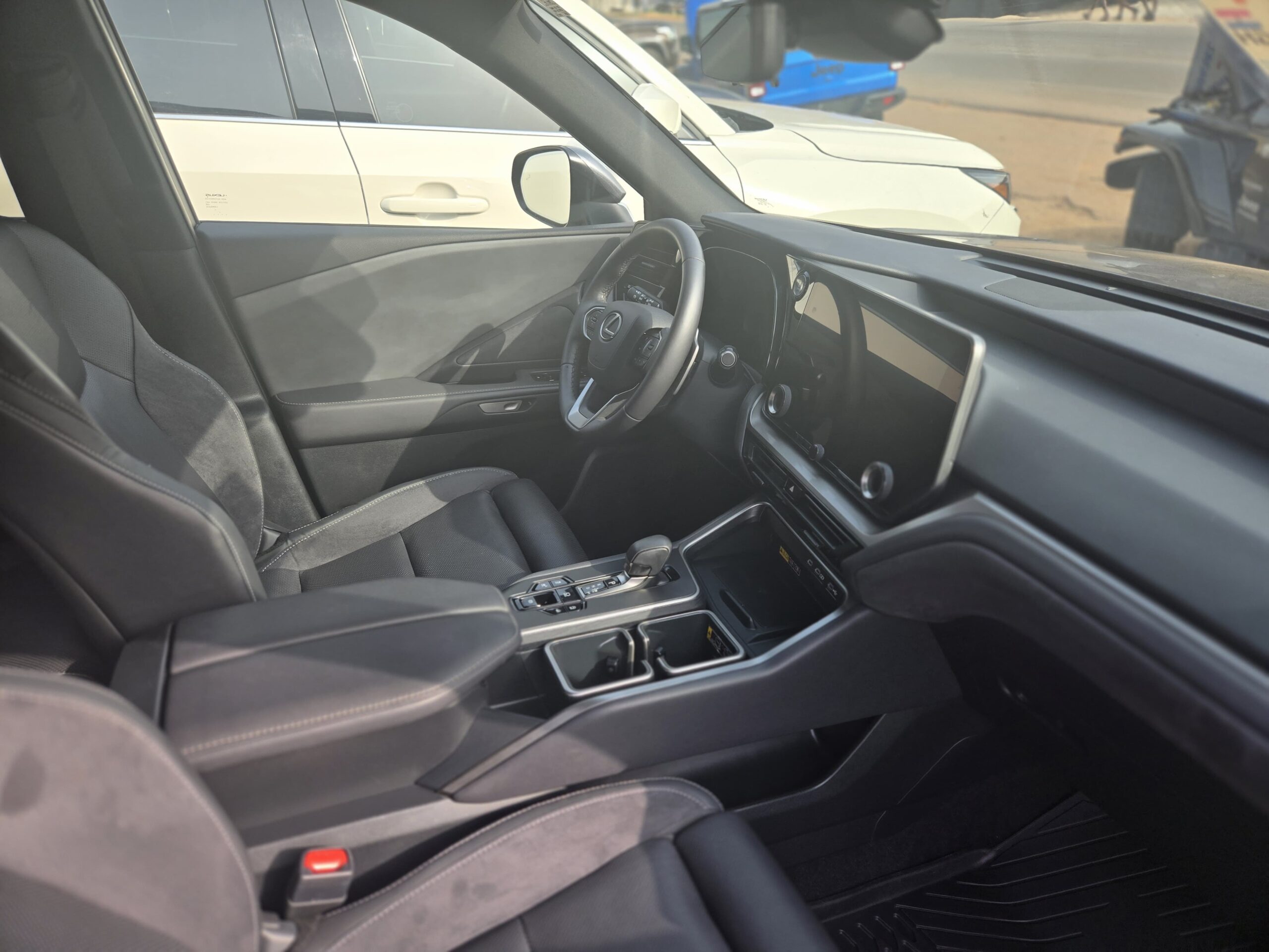 
								2024 Lexus RX 350h full									