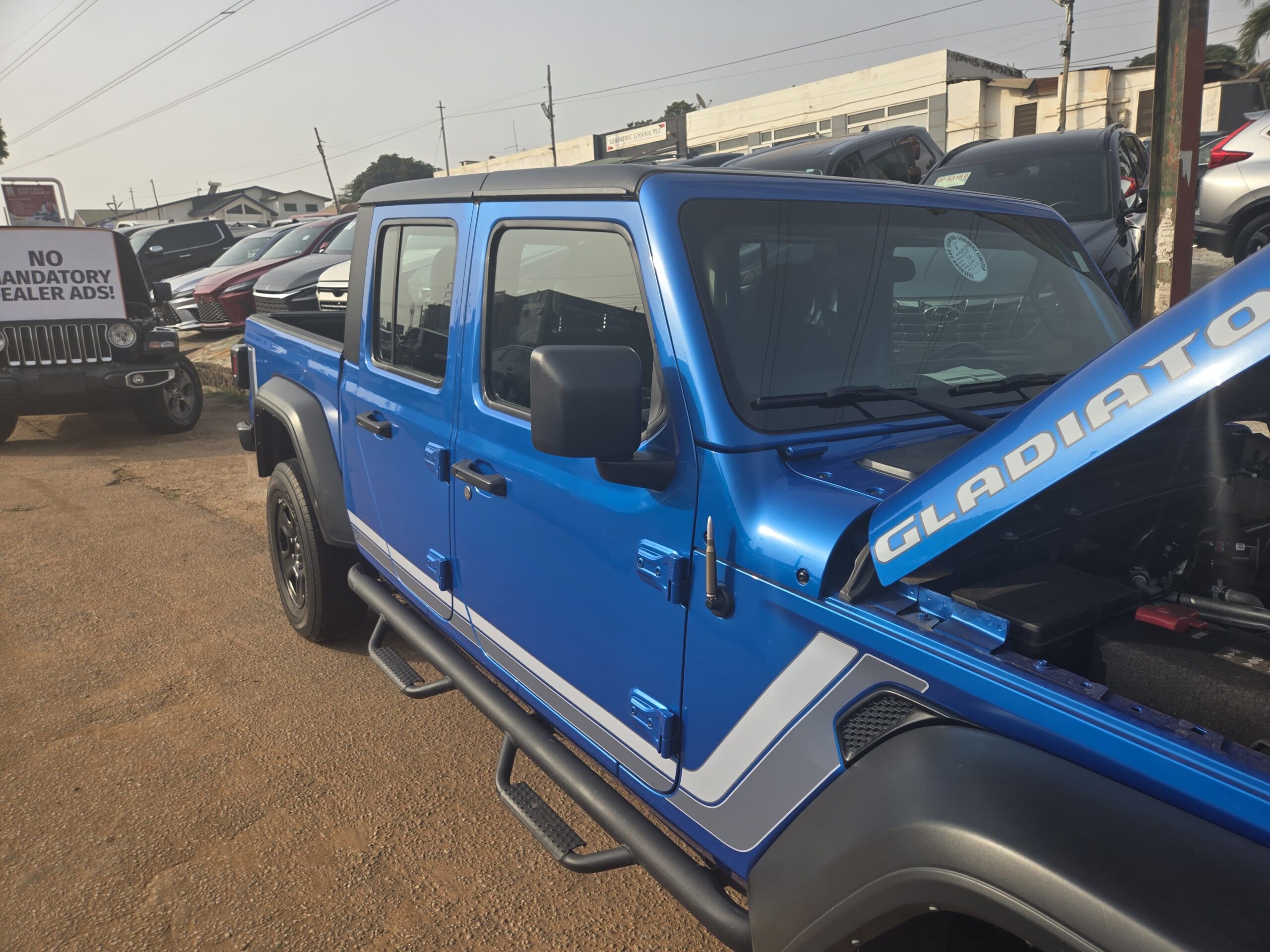
								2023 Jeep Gladiator full									