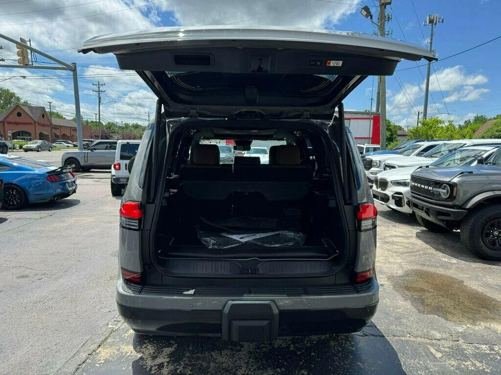 
								Lexus GX 550 Luxury SUV full									