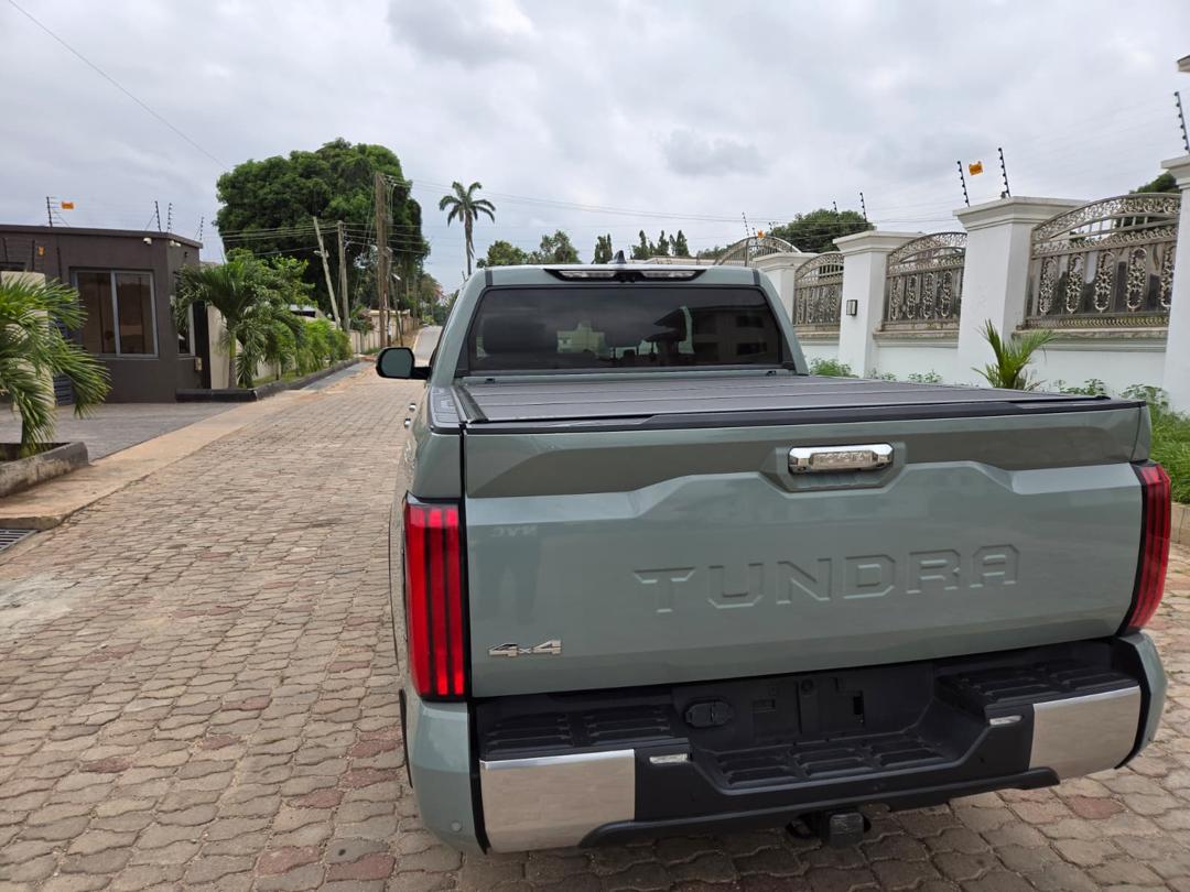 
								2024 Toyota Tundra Limited TRD Off-Road. full									